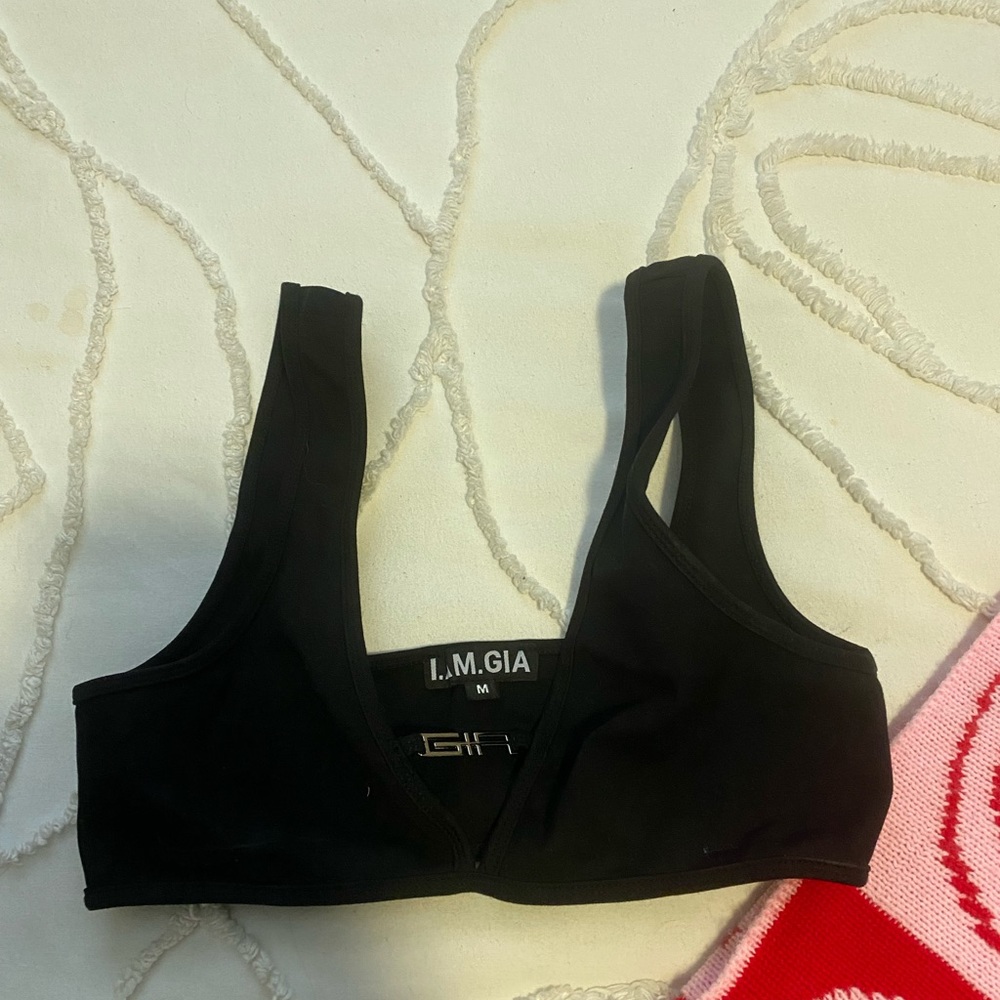 IAMGIA lucid top black